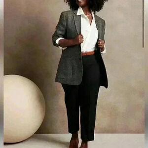 BANANA REPUBLIC CURVY AVERY STRAIGHT PANT